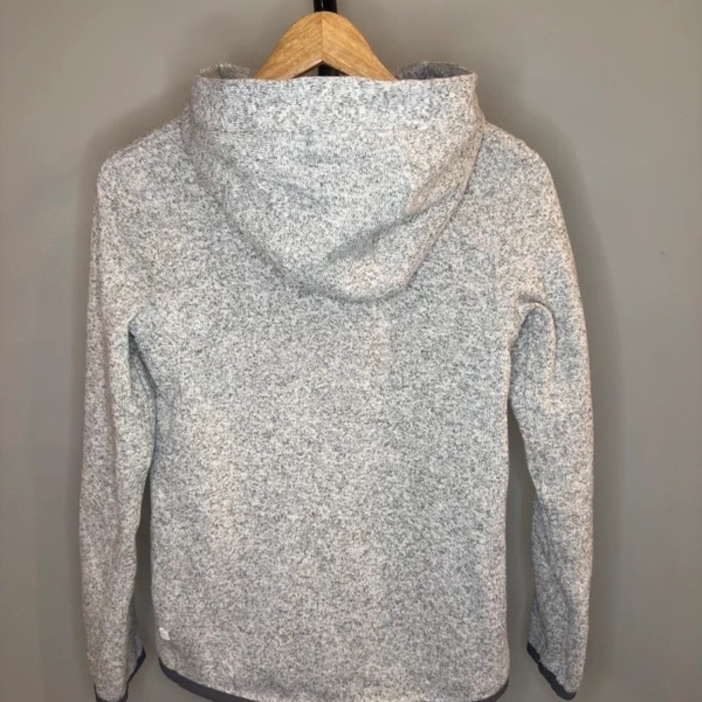 lululemon athletica Men's Light Gray Half-Zip Hooded Pullover - Picture 4 of 5